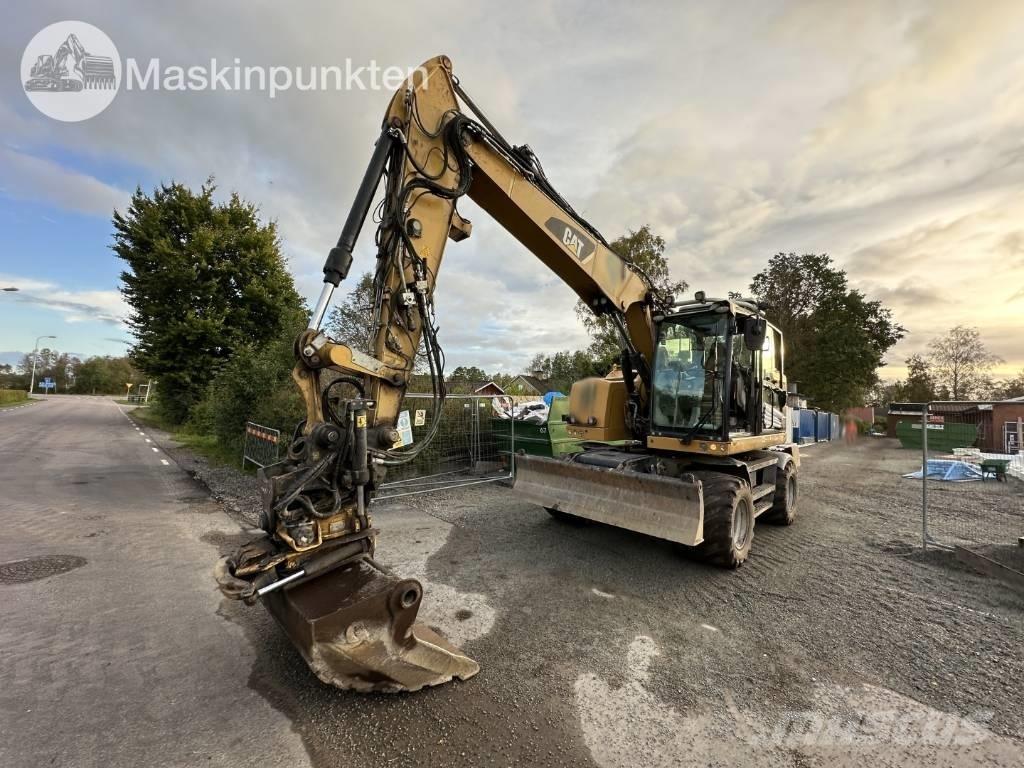 CAT M 317 Bageri na kotačima
