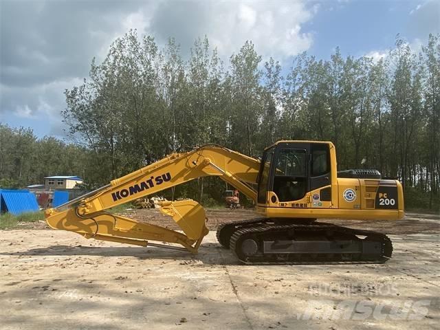 Komatsu PC200-8 Bageri gusjeničari