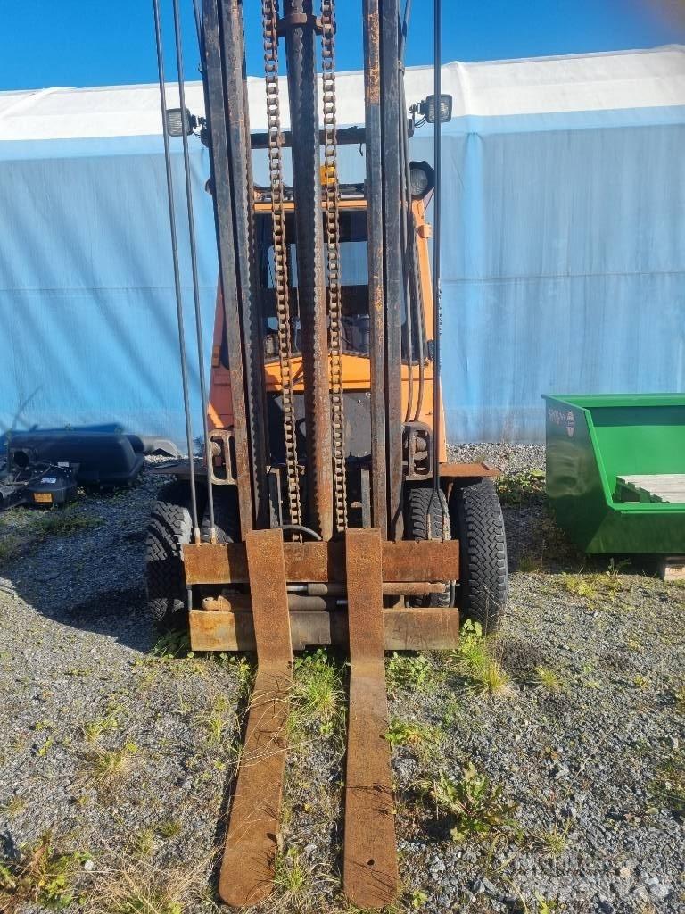 Mitsubishi FD 40 Dizelski viličari