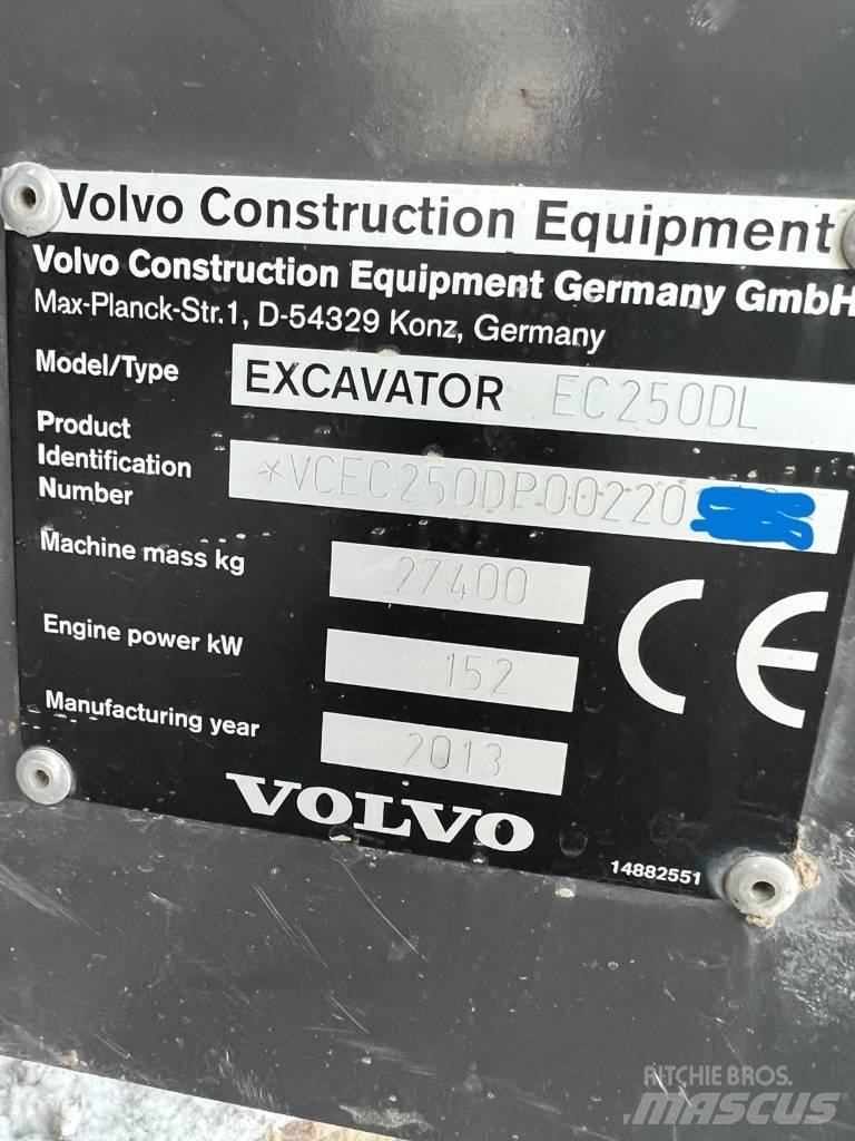 Volvo EC 250 D L Bageri gusjeničari