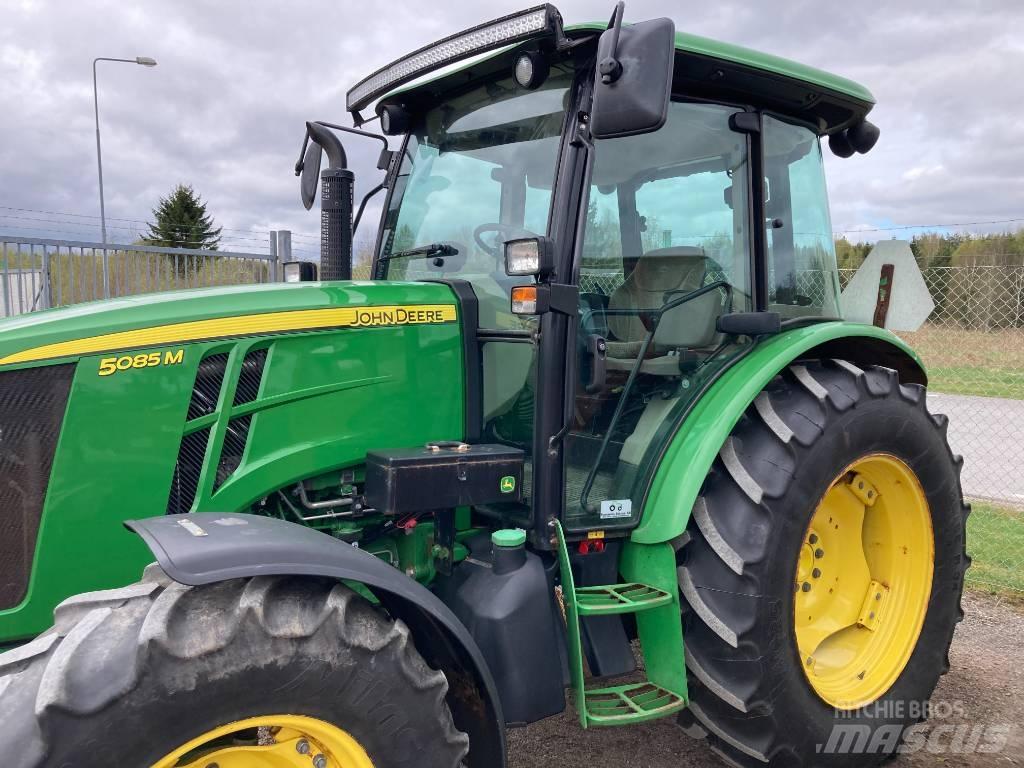 John Deere 5085 M Traktori