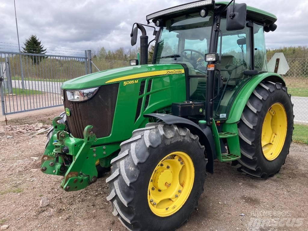 John Deere 5085 M Traktori