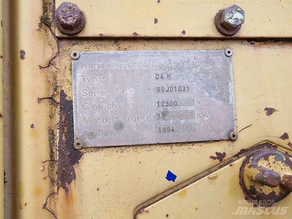 CAT D 4 H Buldožeri gusjeničari