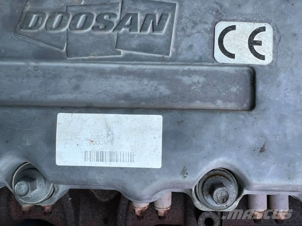 Doosan DX170W Bageri na kotačima
