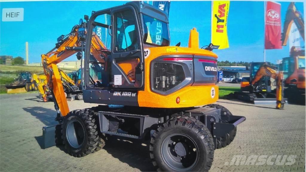 Develon DX100W-7 Bageri na kotačima