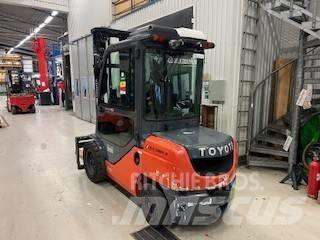 Toyota 02-8 FDJF 35 Dizelski viličari