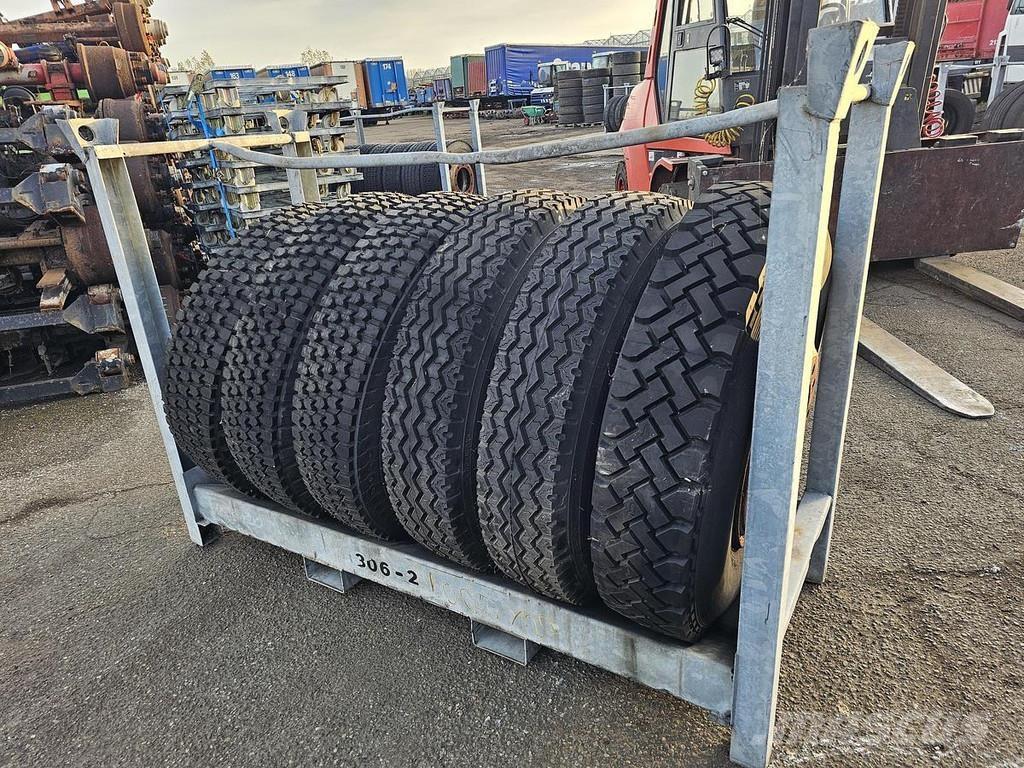  Several 1000 X 20 Prikolice sa voznim postoljem