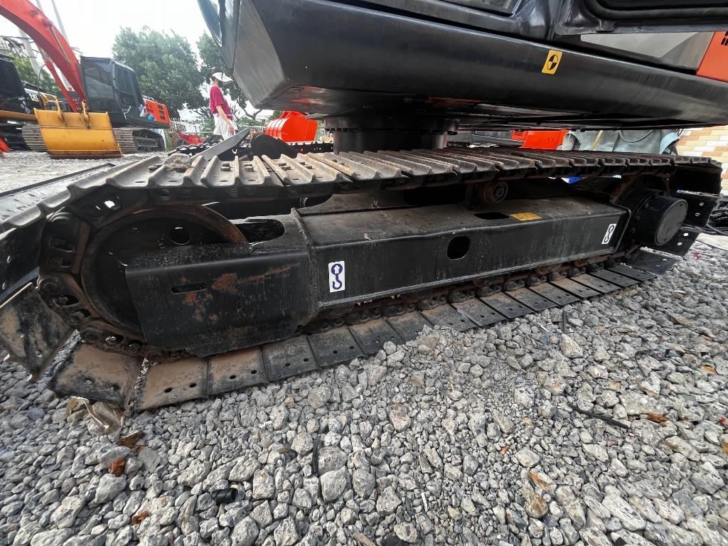 Hitachi ZX 70 Midi bageri 7t – 12t