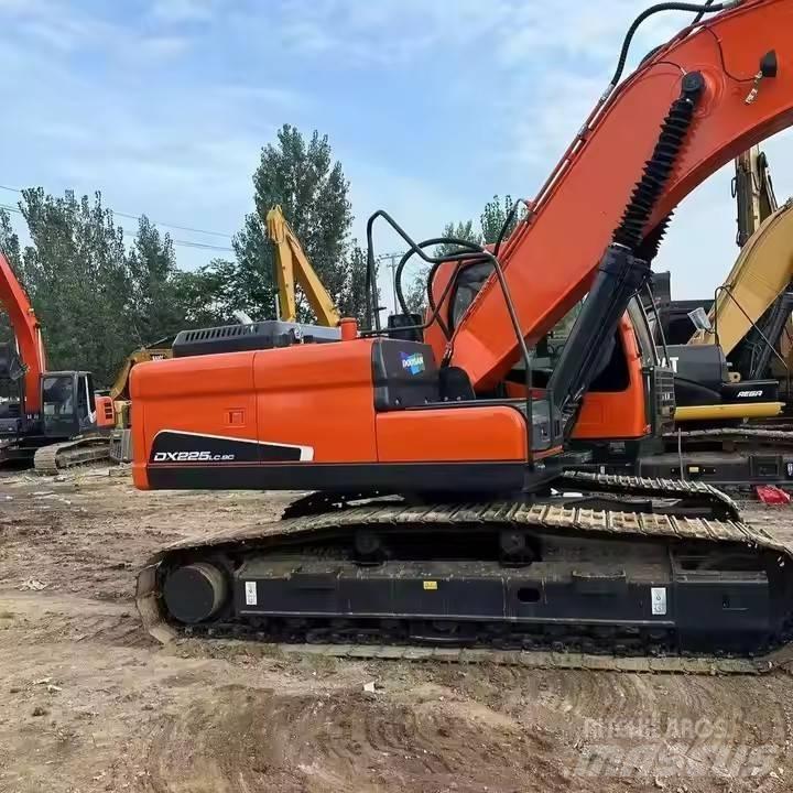 Doosan DX225LC-9C Bageri gusjeničari