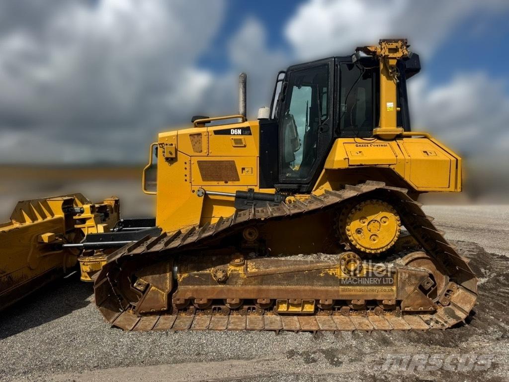 CAT D 6 N LGP Buldožeri gusjeničari