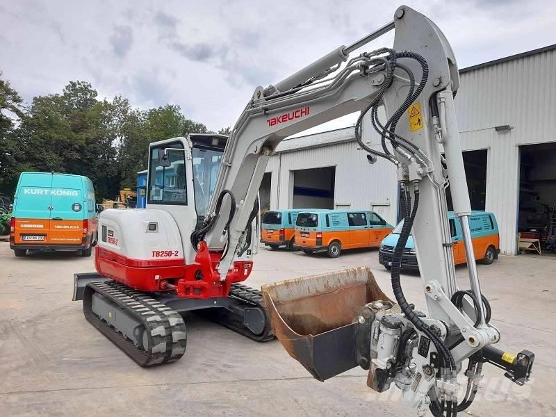 Takeuchi TB 250-2 Mini bageri <7t