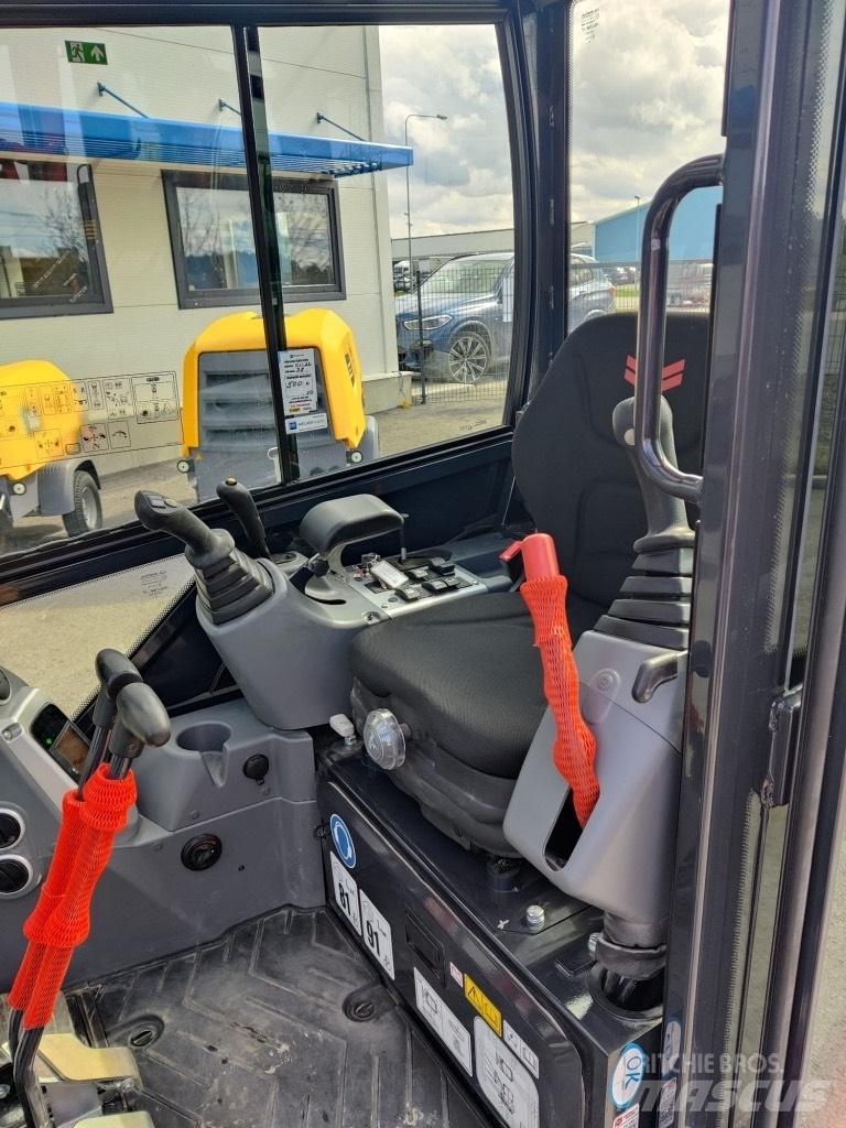 Yanmar SV17-VT Mini bageri <7t