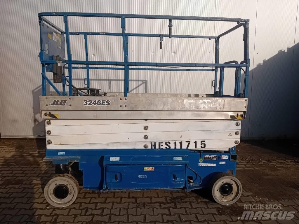 JLG 3246 ES Škaraste platforme
