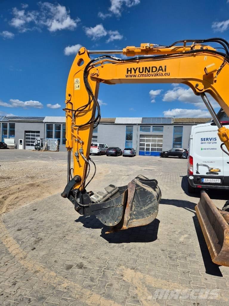 Hyundai R 80 CR-9A Midi bageri 7t – 12t