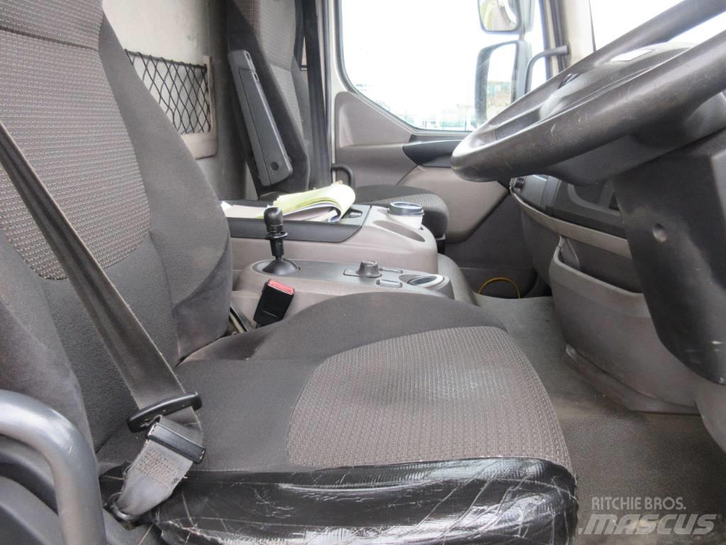 DAF 55.220 Kamioni s ravnim pločom / vitlom