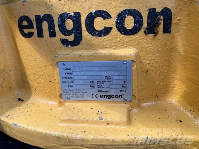 CAT 330 Bageri gusjeničari