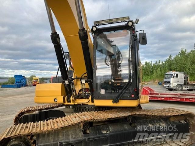 CAT 330 Bageri gusjeničari