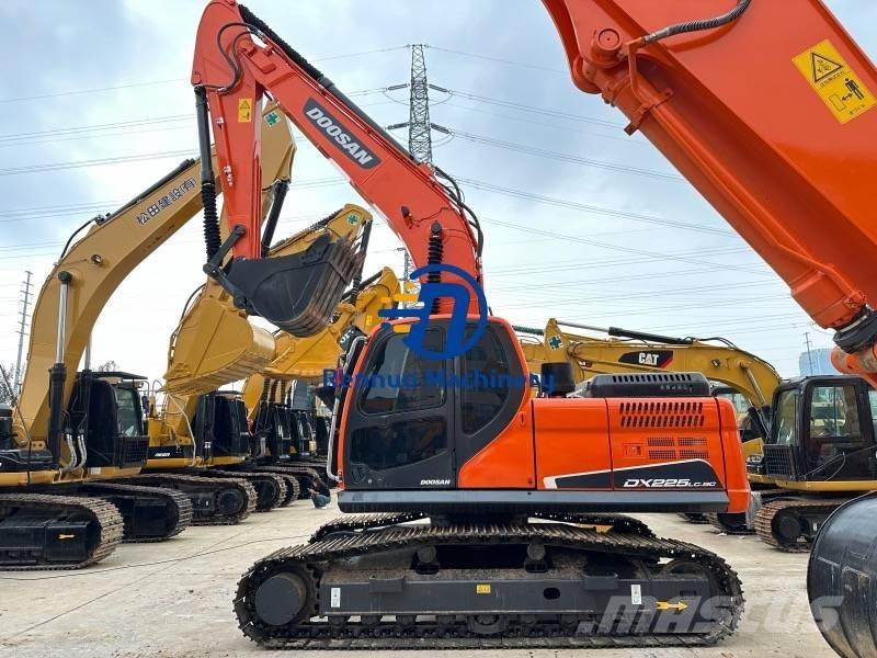 Doosan DX 225 LC-9C Bageri gusjeničari
