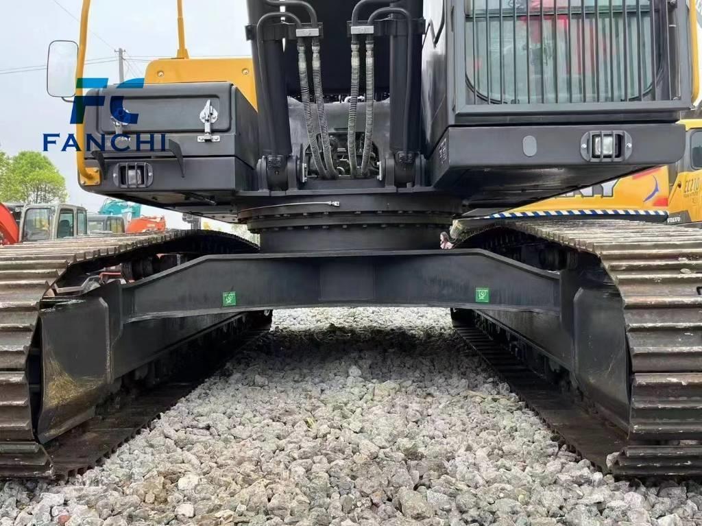 Volvo EC 240 Bageri gusjeničari