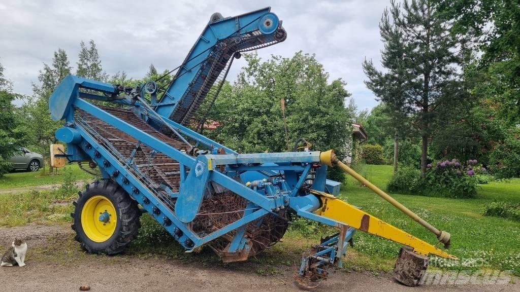 Edenhall 623 Kombajni za repu