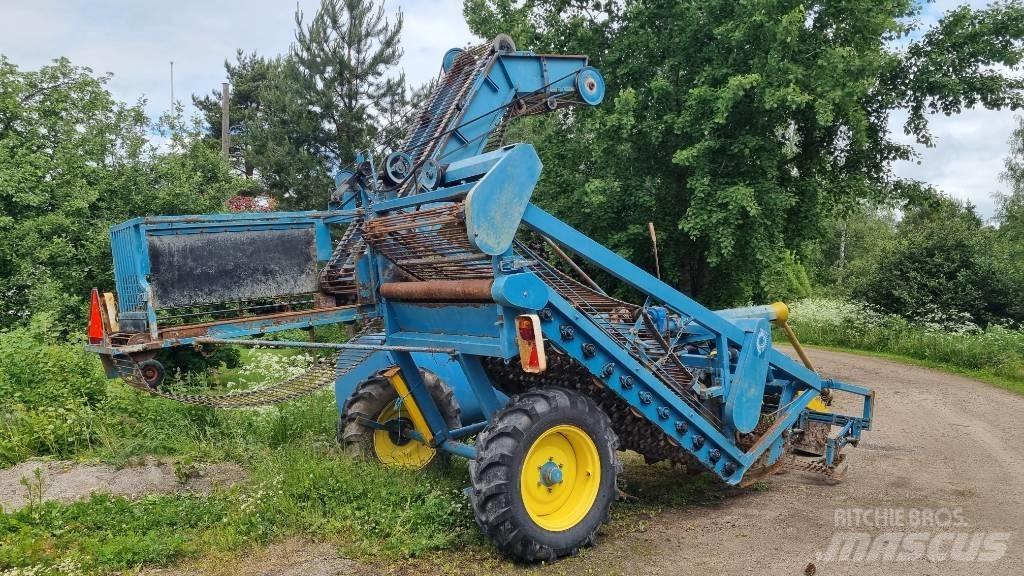Edenhall 623 Kombajni za repu