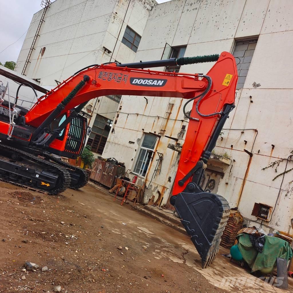 Doosan DX 340 LC Bageri gusjeničari