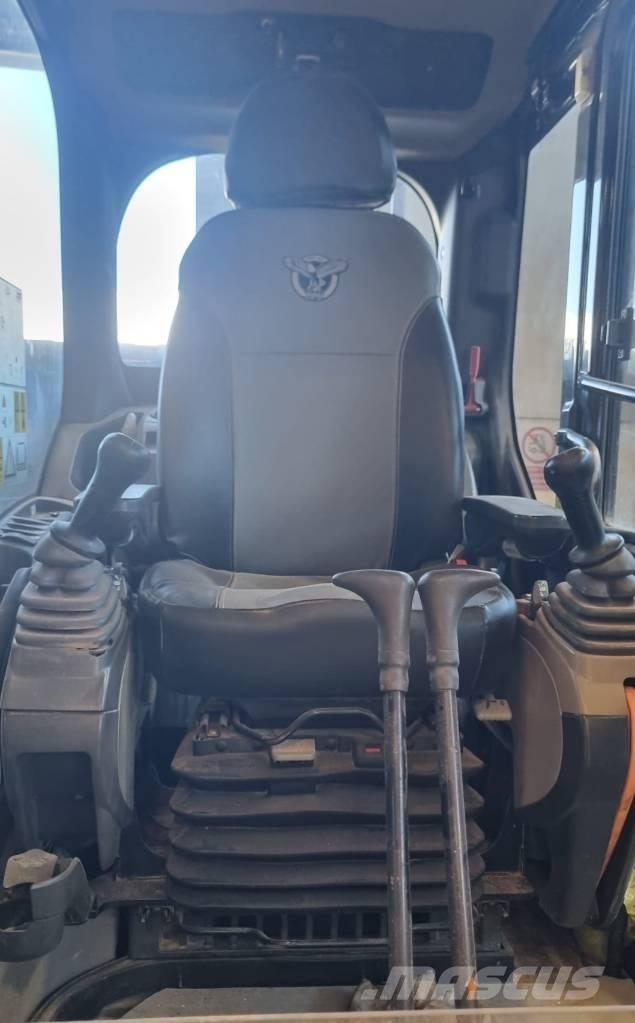 CASE CX 210 D Bageri gusjeničari