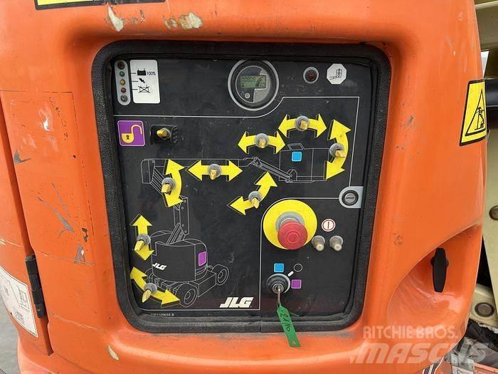 JLG E300AJP Ostali kranovi i platforme