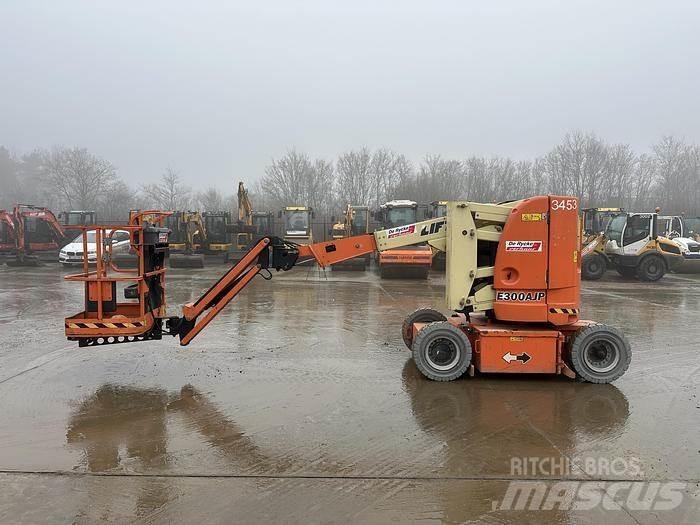 JLG E300AJP Ostali kranovi i platforme