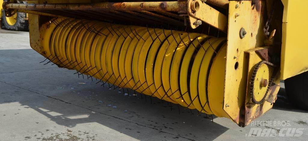New Holland D1000 Balirke za kockaste bale