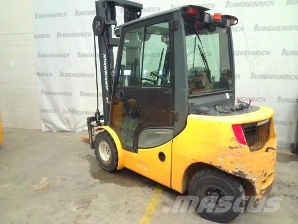 Jungheinrich DFG 430 Dizelski viličari