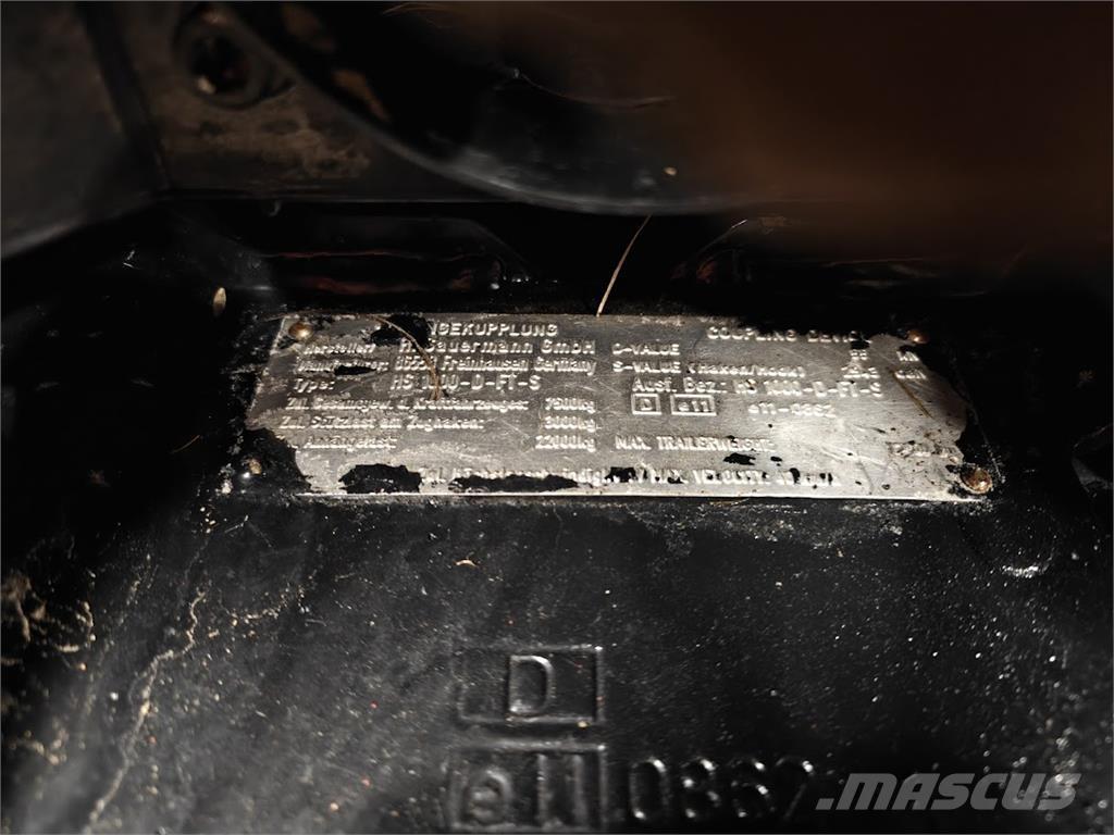 CASE JXU 115 Traktori