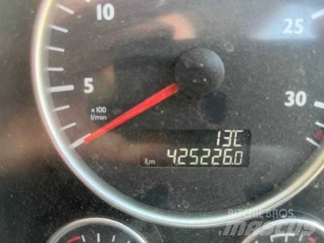 MAN 7.150 Kamioni s ravnim pločom / vitlom