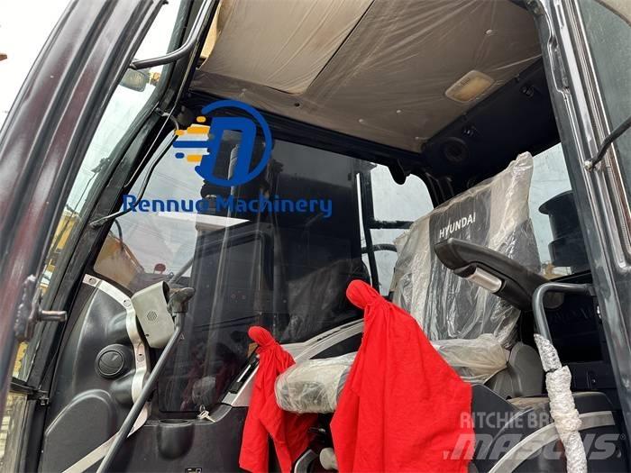 Hyundai R220-9S Bageri gusjeničari