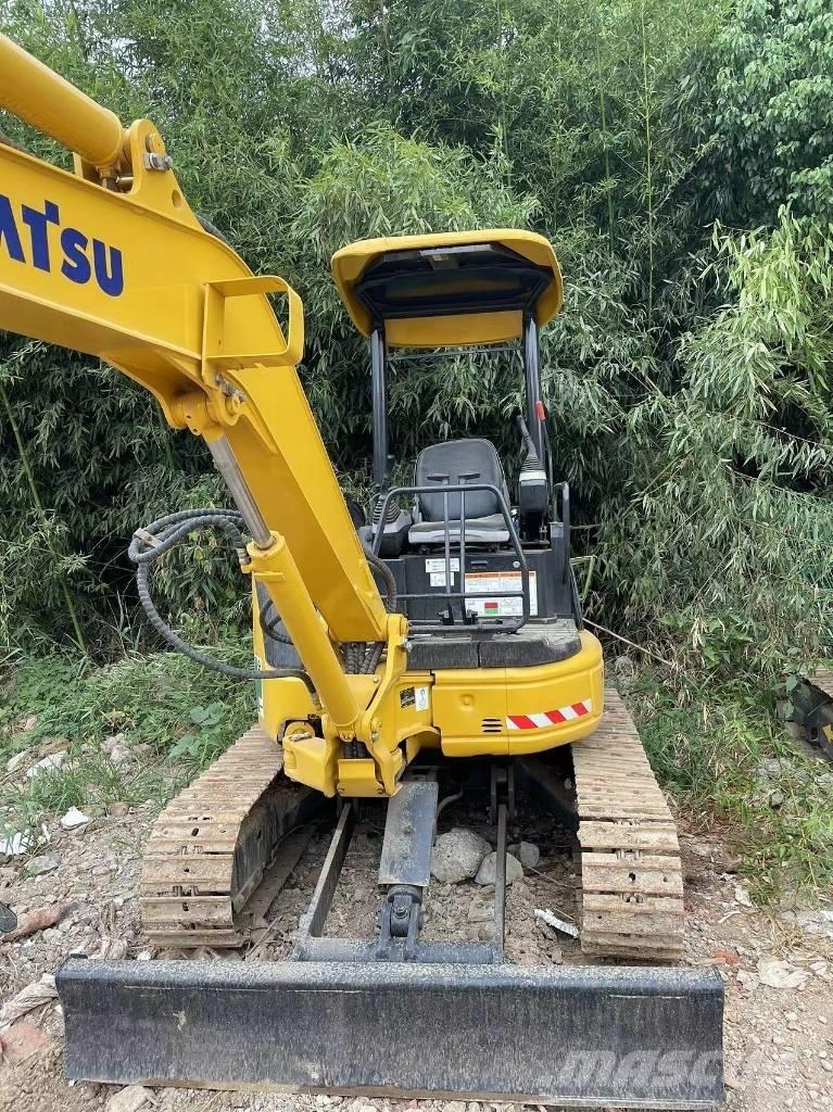 Komatsu PC35 Mini bageri <7t