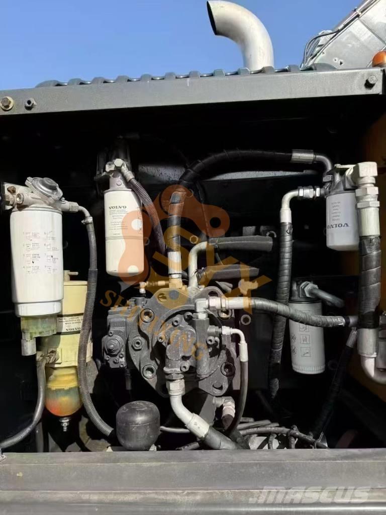 Volvo EC 240 D Bageri gusjeničari