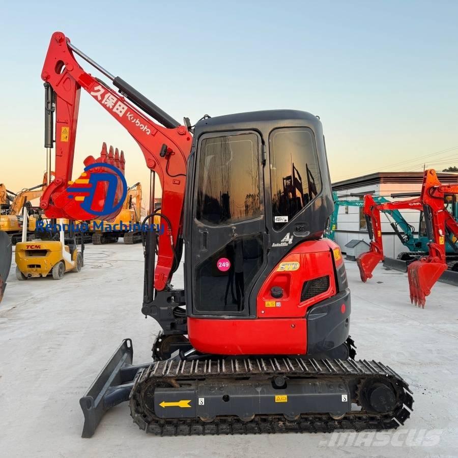 Kubota U 30 Mini bageri <7t