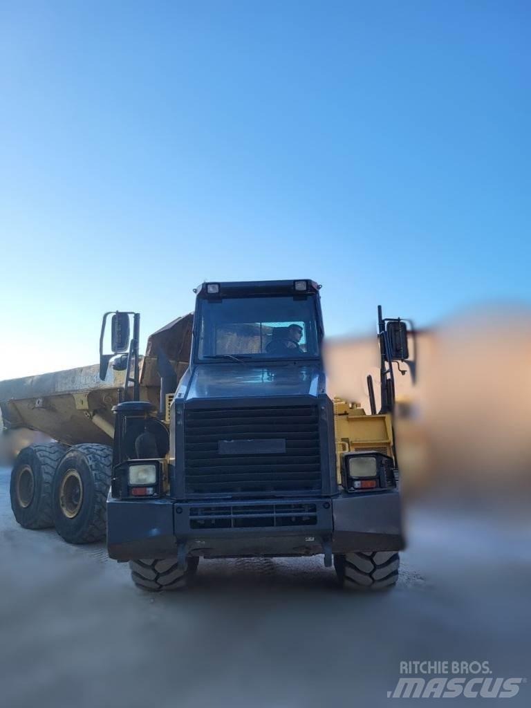 Komatsu HM 300 Zglobni demperi