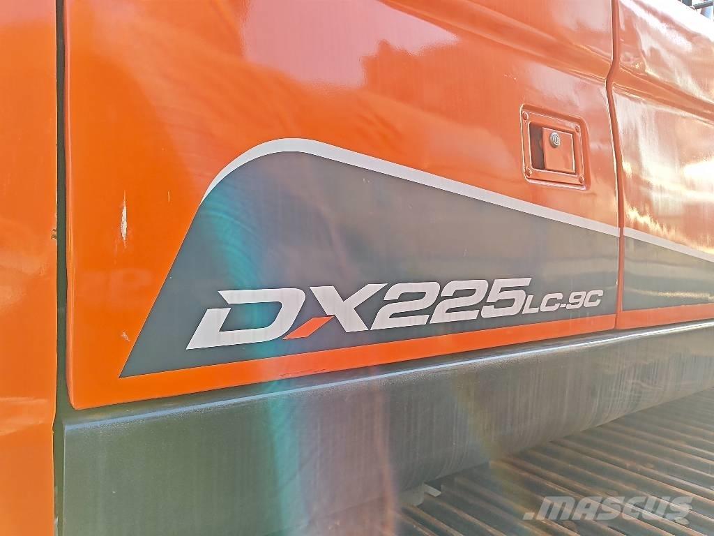 Doosan DX 225 LC-9C Bageri gusjeničari