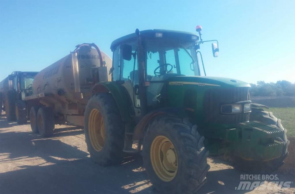 John Deere 6220 Traktori