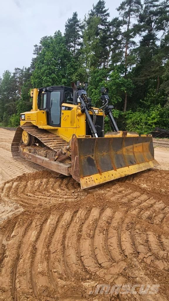 CAT D 6 T LGP Buldožeri gusjeničari