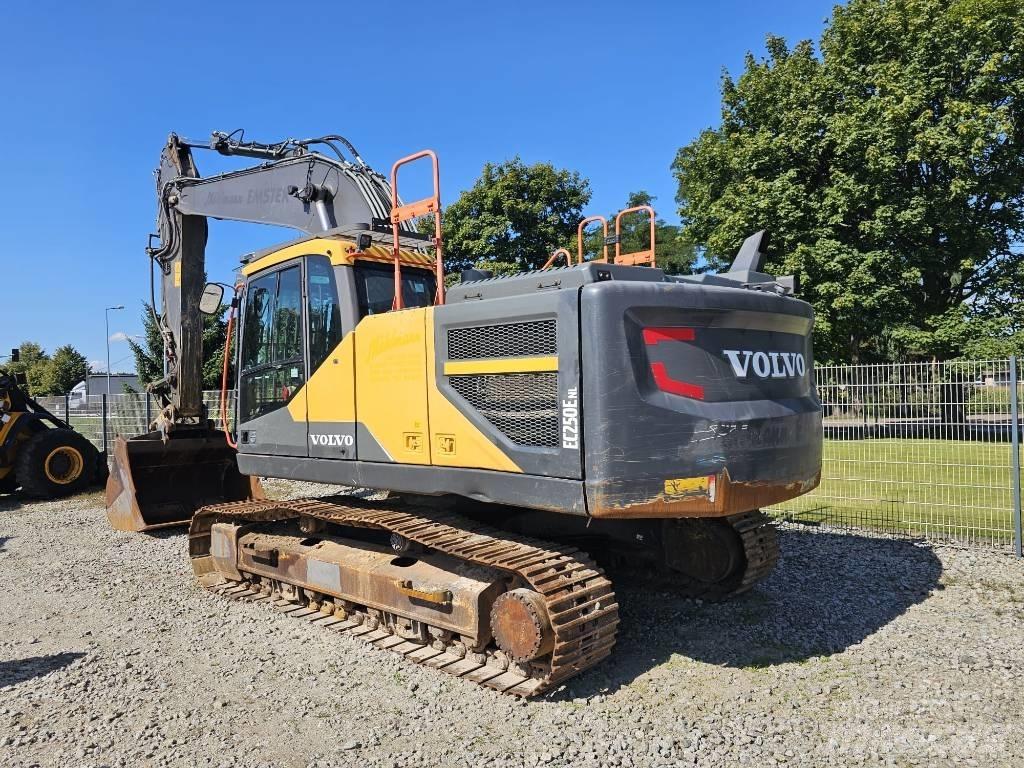 Volvo EC 250 E Bageri gusjeničari