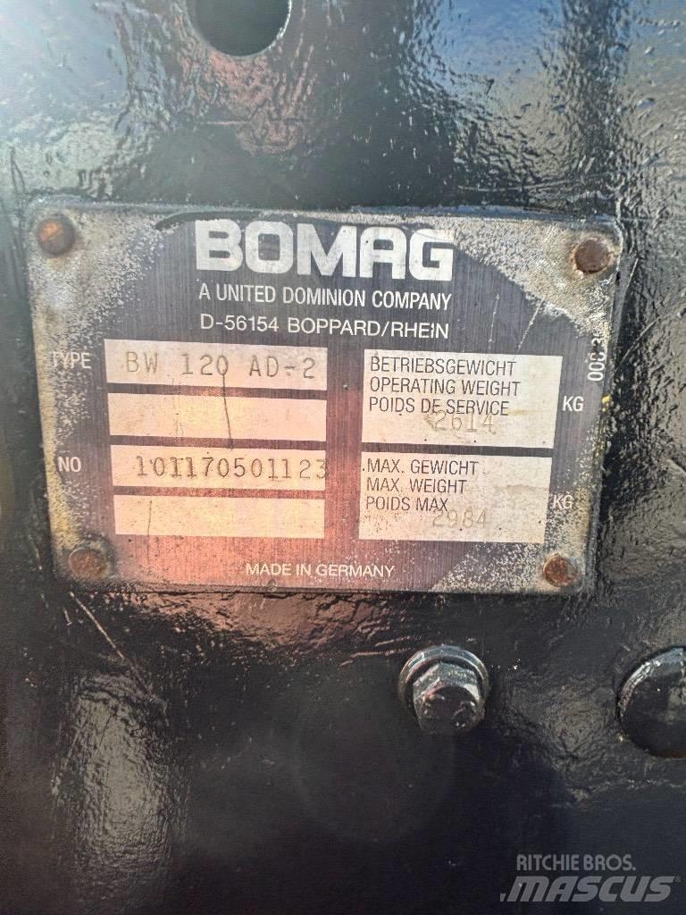 Bomag BW 120 AD-2 Valjci sa dvojnim bubnjem