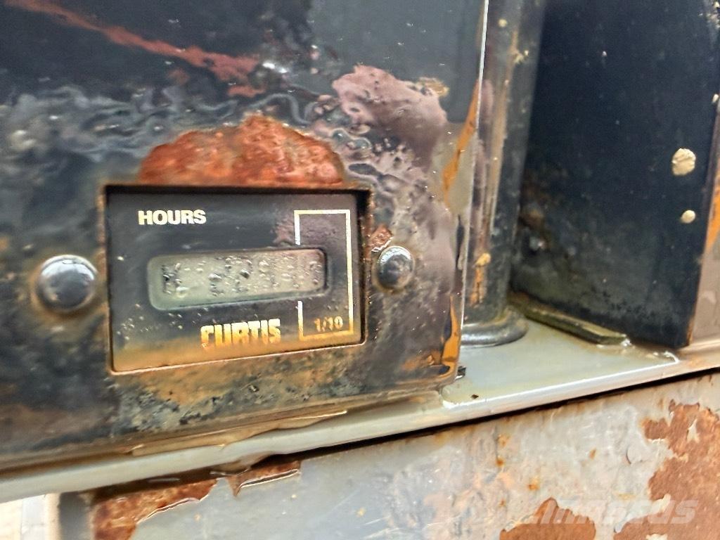 Terex HD 1000 Demperi za gradilišta