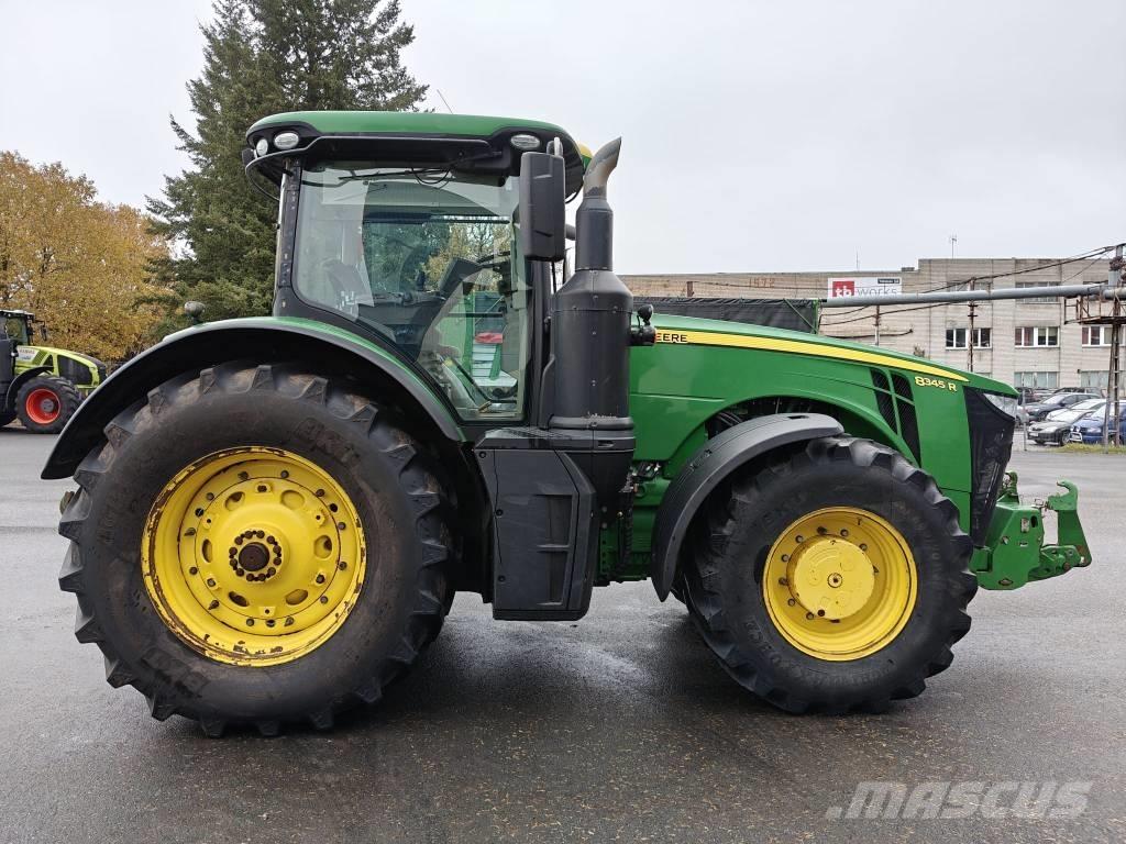 John Deere 8345 R Traktori
