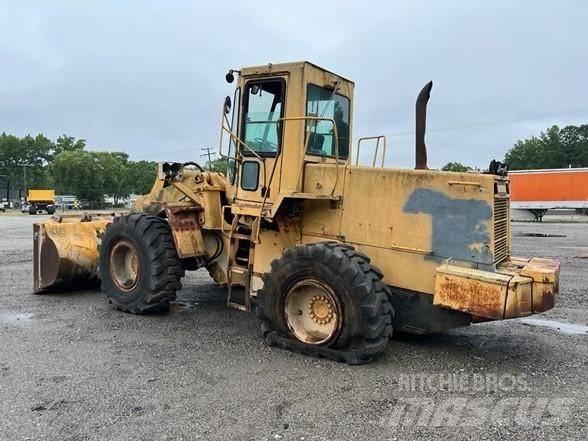 Komatsu WA 320-1 Utovarivači na kotačima