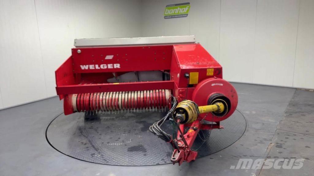 Welger AP 830 Balirke za kockaste bale