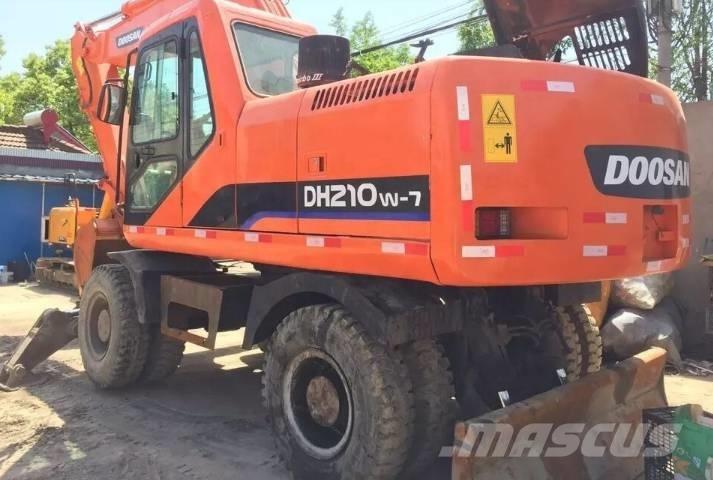 Doosan DH210W-7 Bageri na kotačima