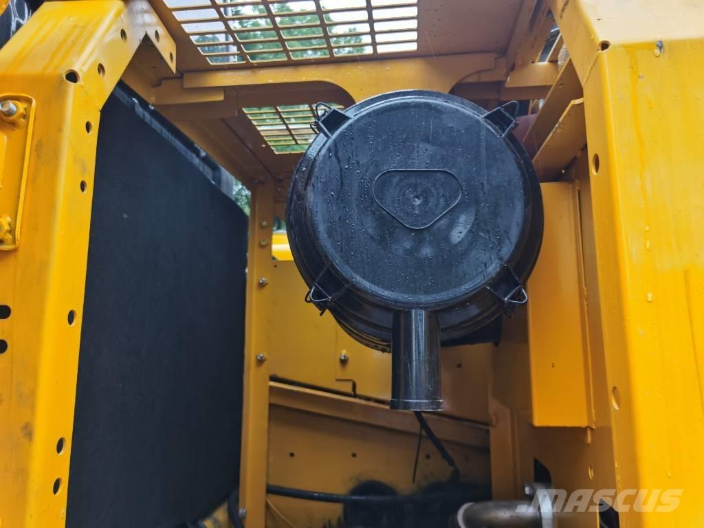 Komatsu PC 220-7 Bageri gusjeničari