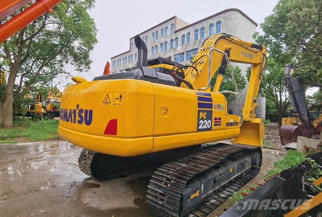 Komatsu PC 220-7 Bageri gusjeničari